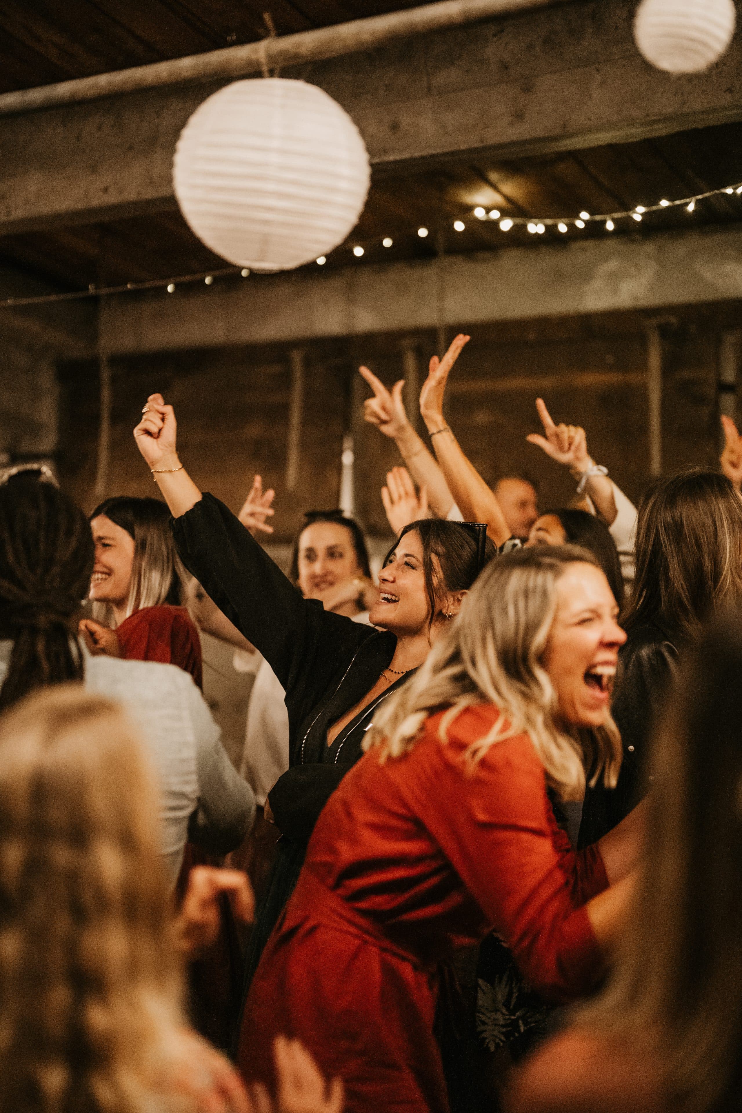 Cérémonie de mariage en extérieur animée par Sly Event